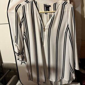 Rue21 Women's Black and White Striped Blouse